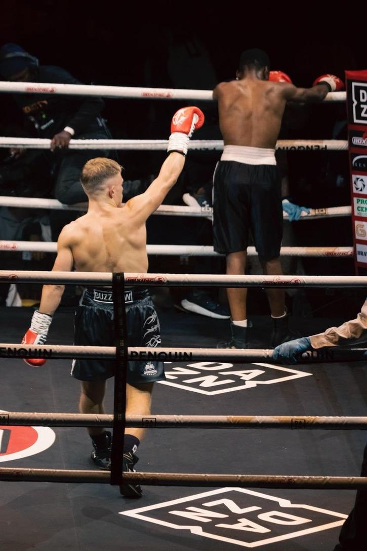 Doron in the ring, pro fight night