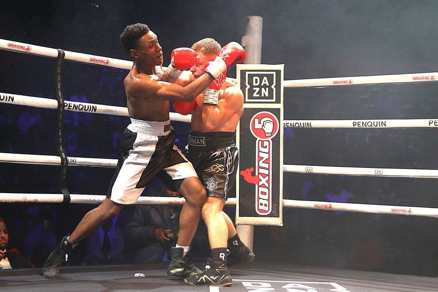 Doron sparring during a professional bout