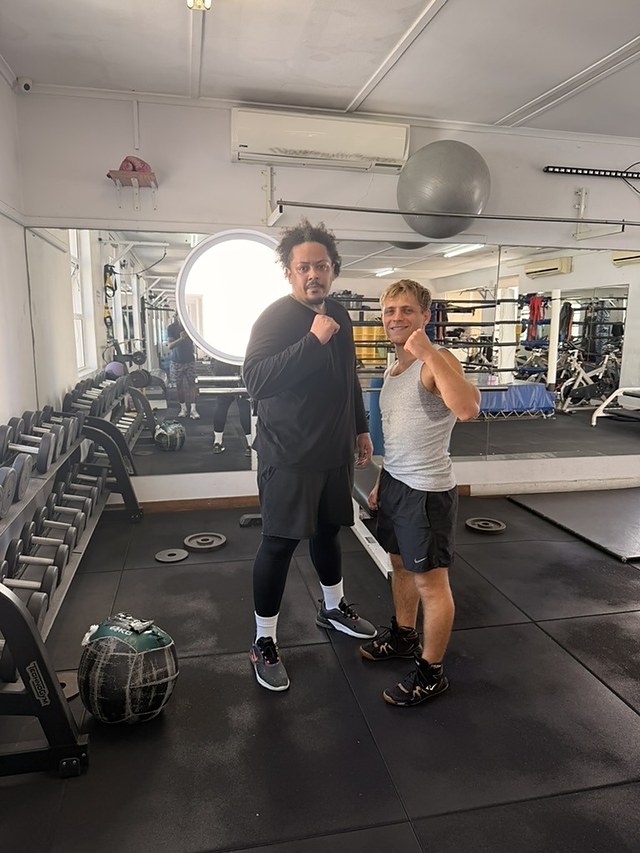 Doron with a client in the gym after a one-to-one boxing session.